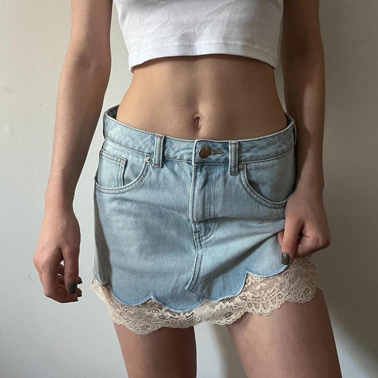 lace trim mini skirt
