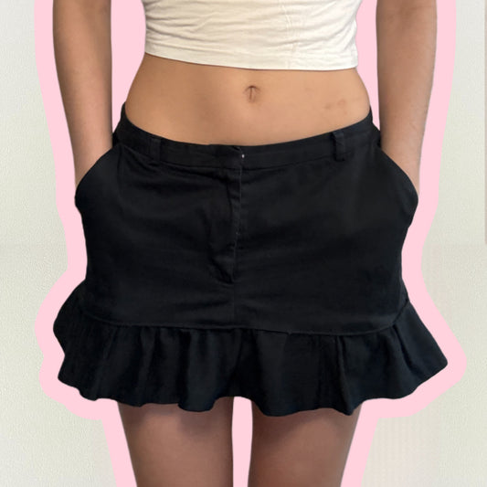 black ruffle mini skirt - SMALL